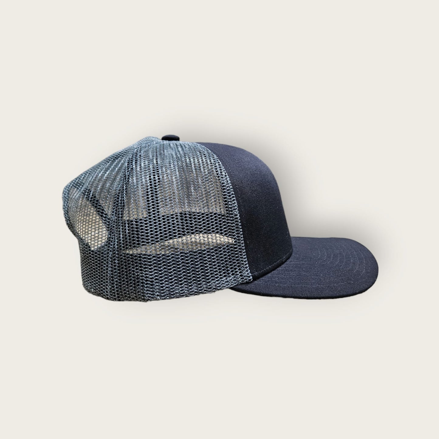 6 Panel Black/Charcoal Trucker Hat 110C